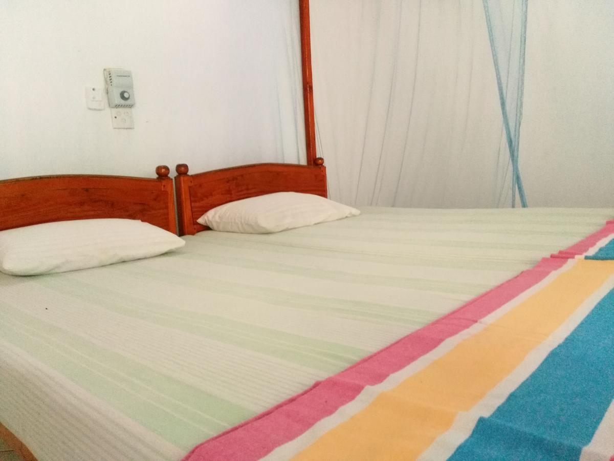 Sunnys Beach Guest House 希克杜沃 外观 照片