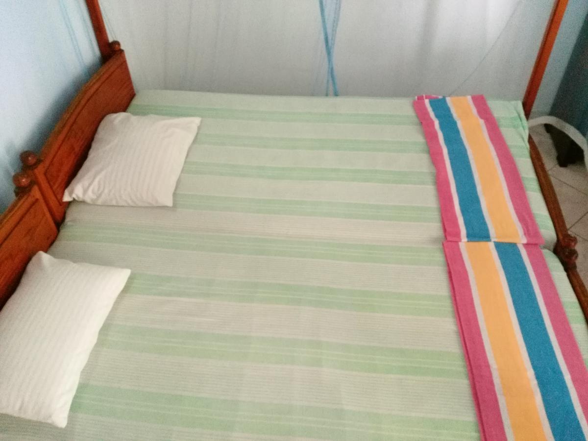 Sunnys Beach Guest House 希克杜沃 外观 照片